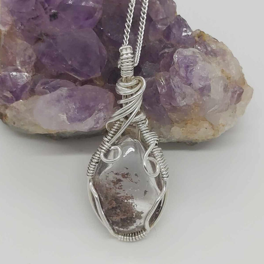 Dendritic quartz