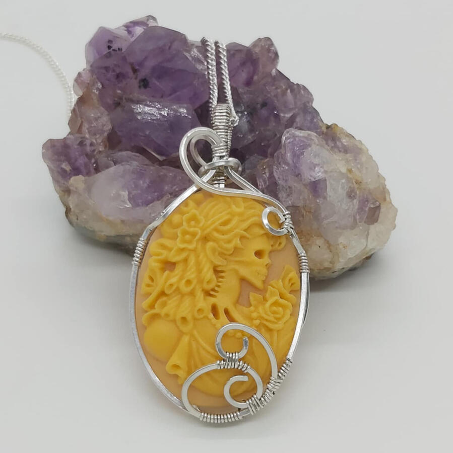 Cameo Silhouette